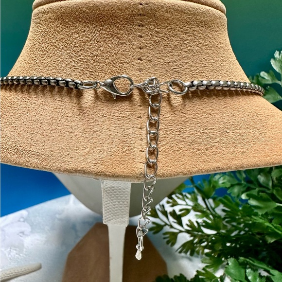 Colorful statement necklace - Picture 7 of 7